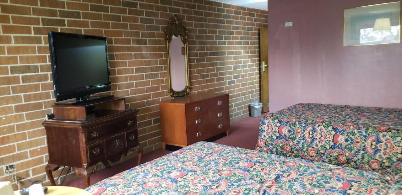 Plaza Inn Motel Calumet Park Экстерьер фото